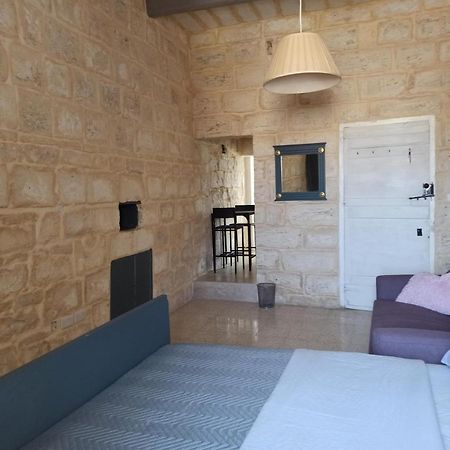 Beautiful 1-Bed Apartment In Hal Qormi Ngoại thất bức ảnh